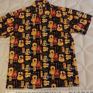 Classic Guitar pattern shirt by Max Boxxer.